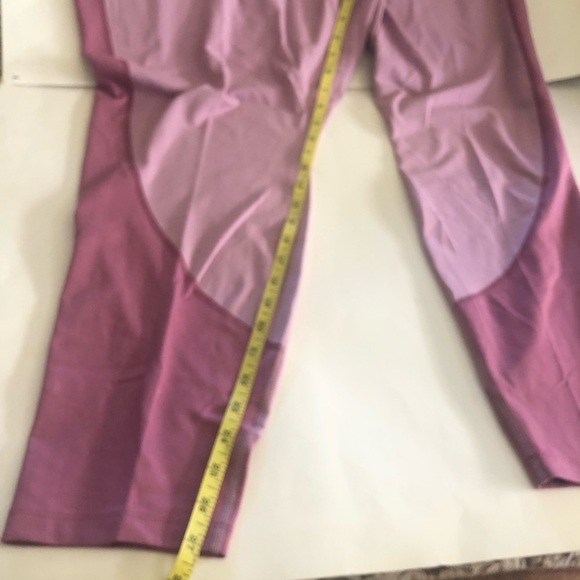 Old Navy Active Extra High-Waisted PowerChill Two-Tone Compression Leggings 4X - Picture 10 of 12